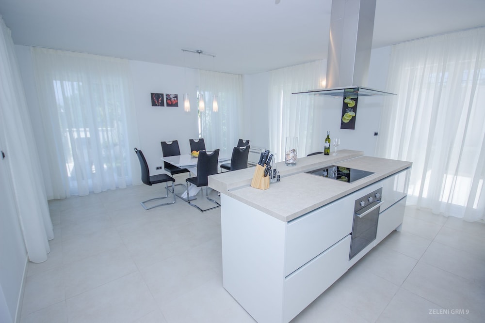 Villa Rose
