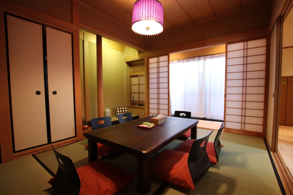 Nagomiya Kyoto Kamishichiken