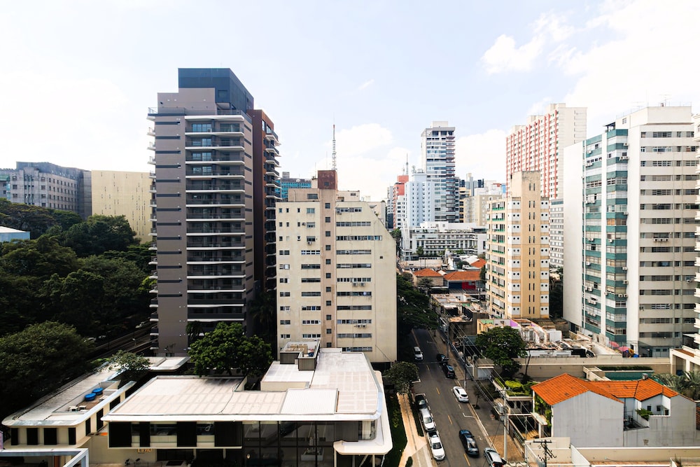 Duplex com piscina e academia