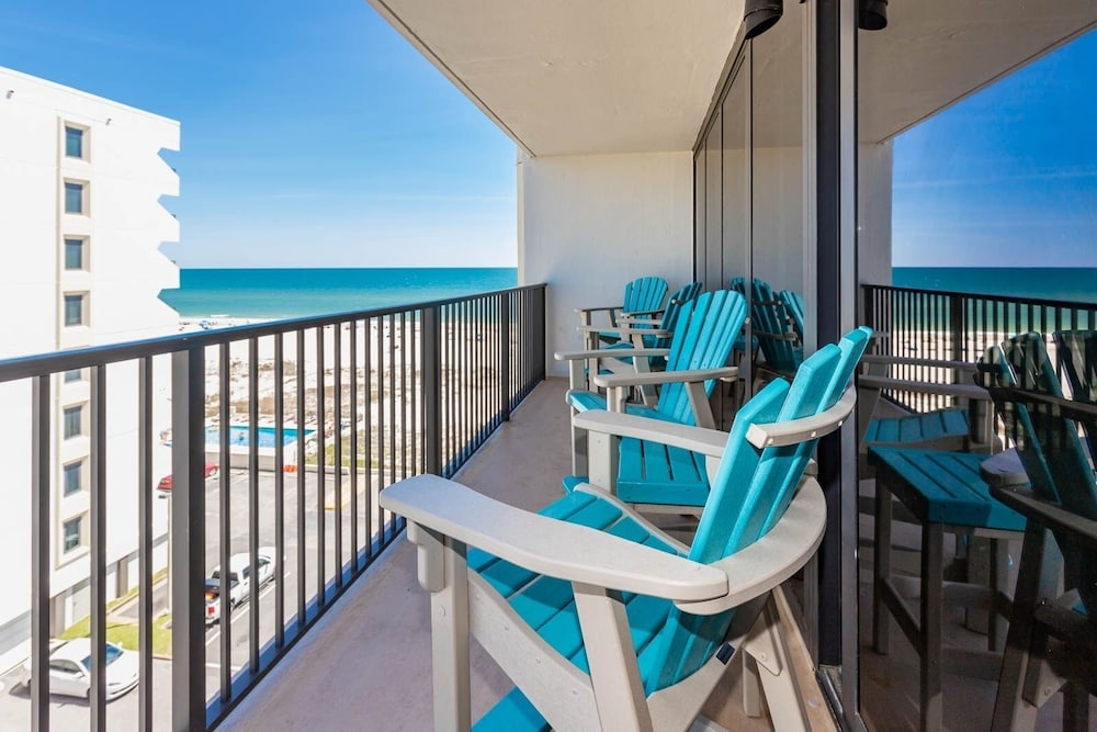 Island Winds West 670 3 Bedroom Condo