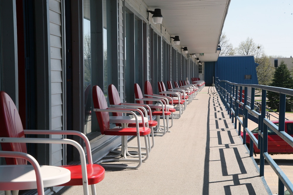 South T Motel