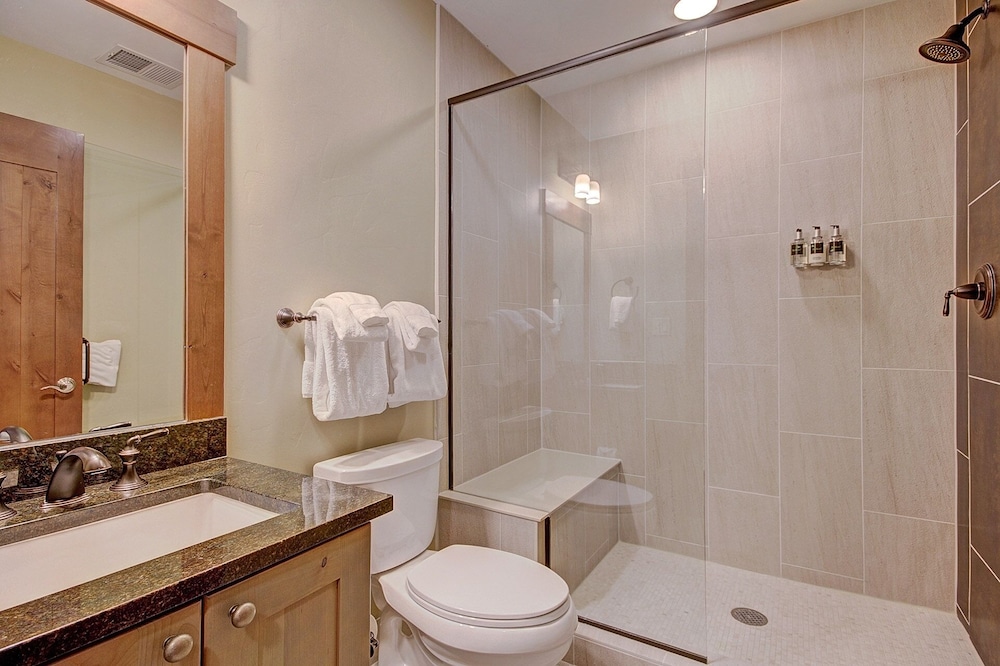Luxury At Base Of Peak 8 + Epic Discovery Activities 1 Bedroom Condo by RedAwning