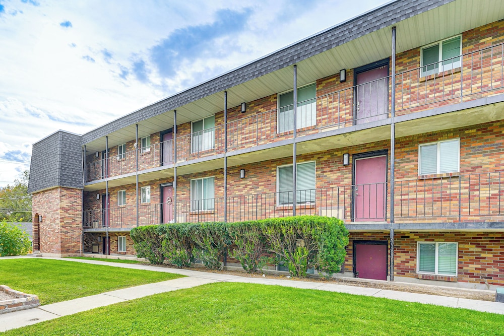 Hike & Ski: Condo 8 Mi to Dtwn Salt Lake City!