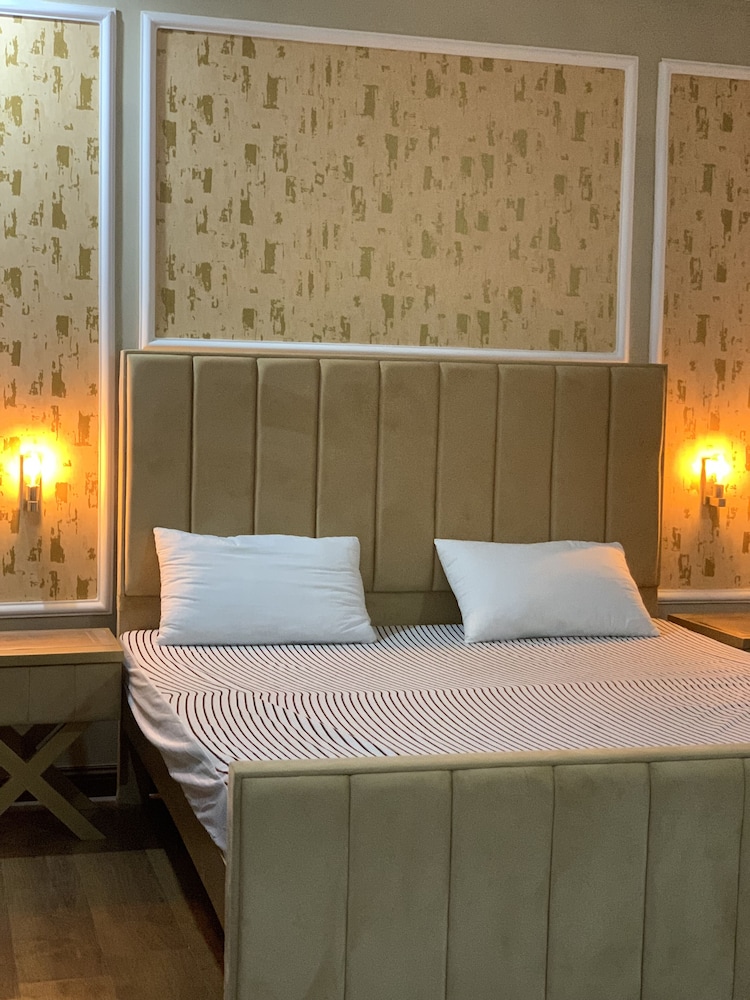 Luxury Apartment in Islamabad