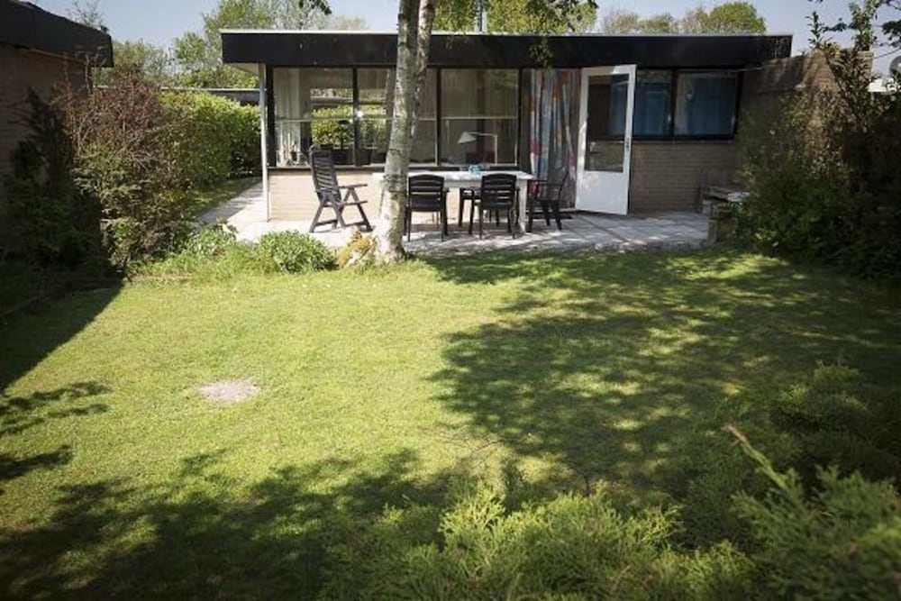 Family Bungalow With Garden