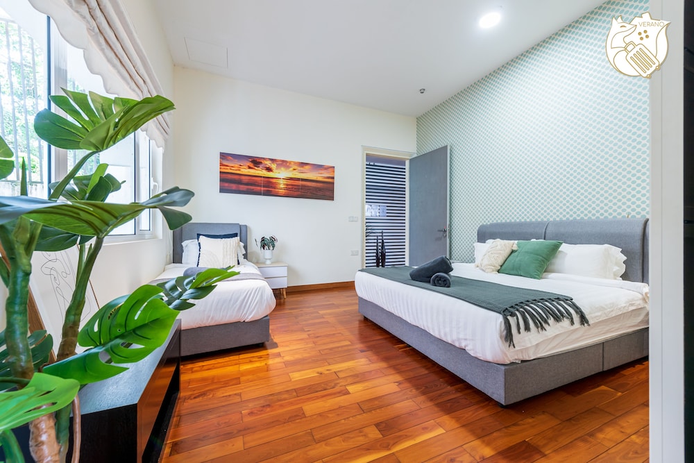 Spacious Pool Villa Tmn Emas Ukay Ampang photo 7