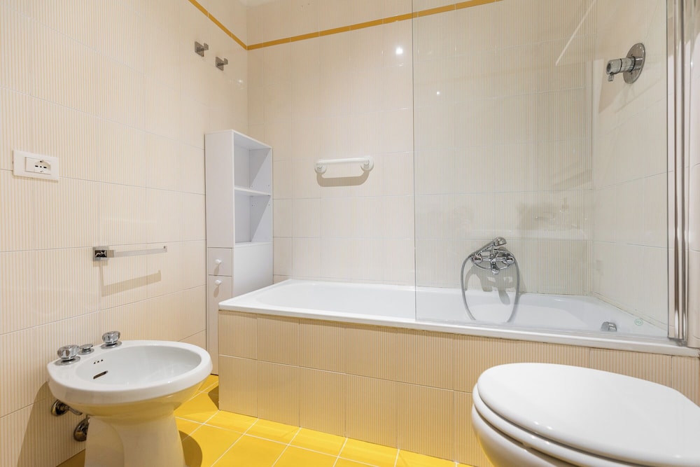 Gombruti Vintage Apartment by Wonderful Italy
