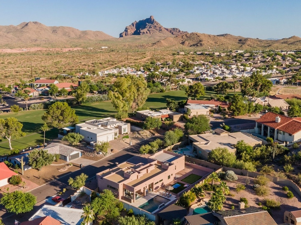 Fountain Hills Nicklaus 4 Bedroom Home by RedAwning - Property Image 24