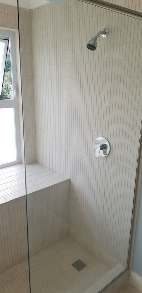 Oceanic View Apartment at Fern Court, photo 39