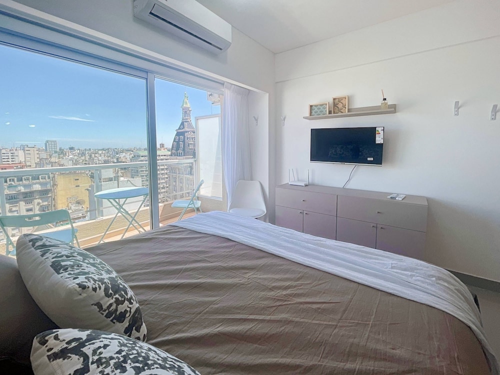 Modern & Cozy Studio in San Telmo w Swimming Pool and Exclusive Services