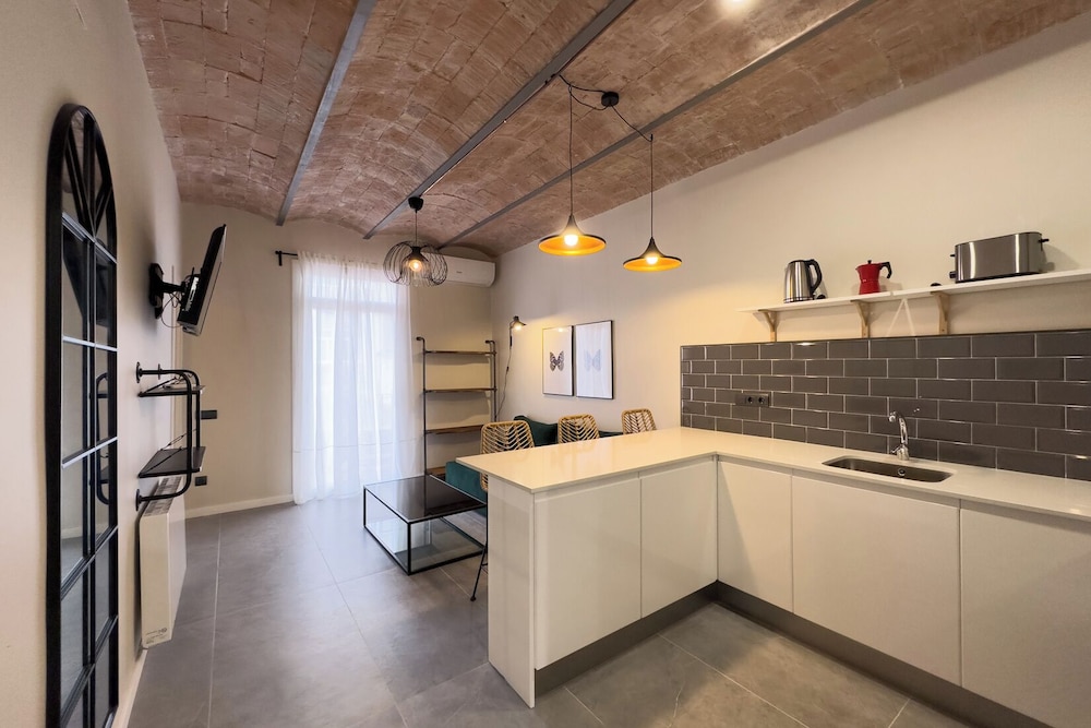 BeBarceloner Sants Apartments