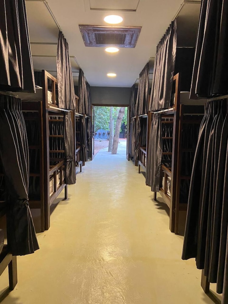 River Nest Hostel