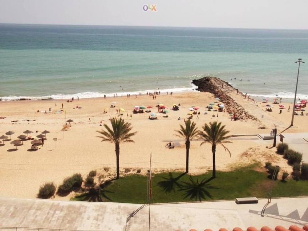 Quarteira 1-bed, Sleeps 4, Parking, 1 min to Beach view 5