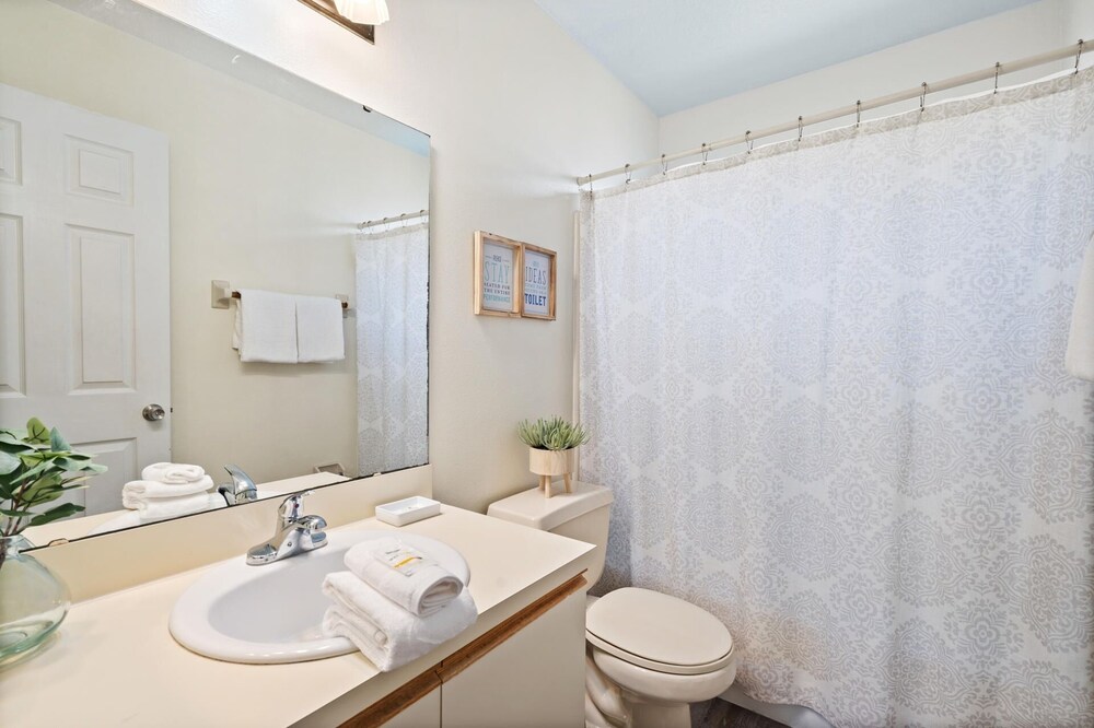 Villas at Somerset 3 Bedroom Condo Amenity Access 3 Condo