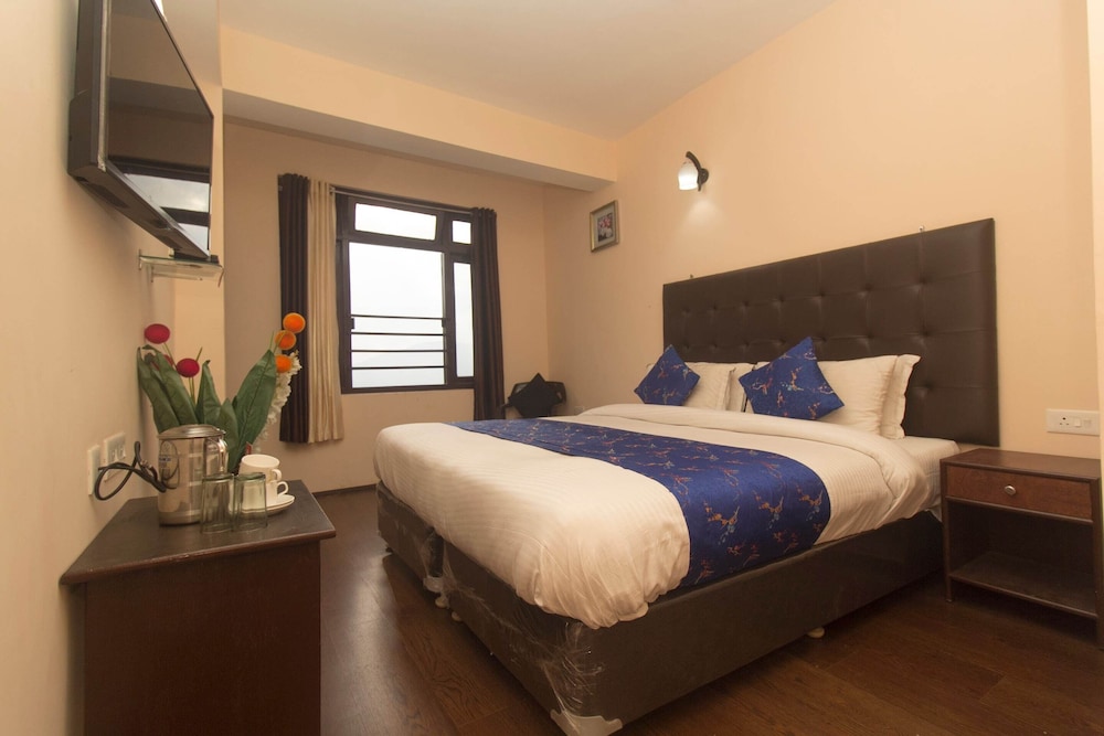 OYO 9686 Hotel Shantiniketan