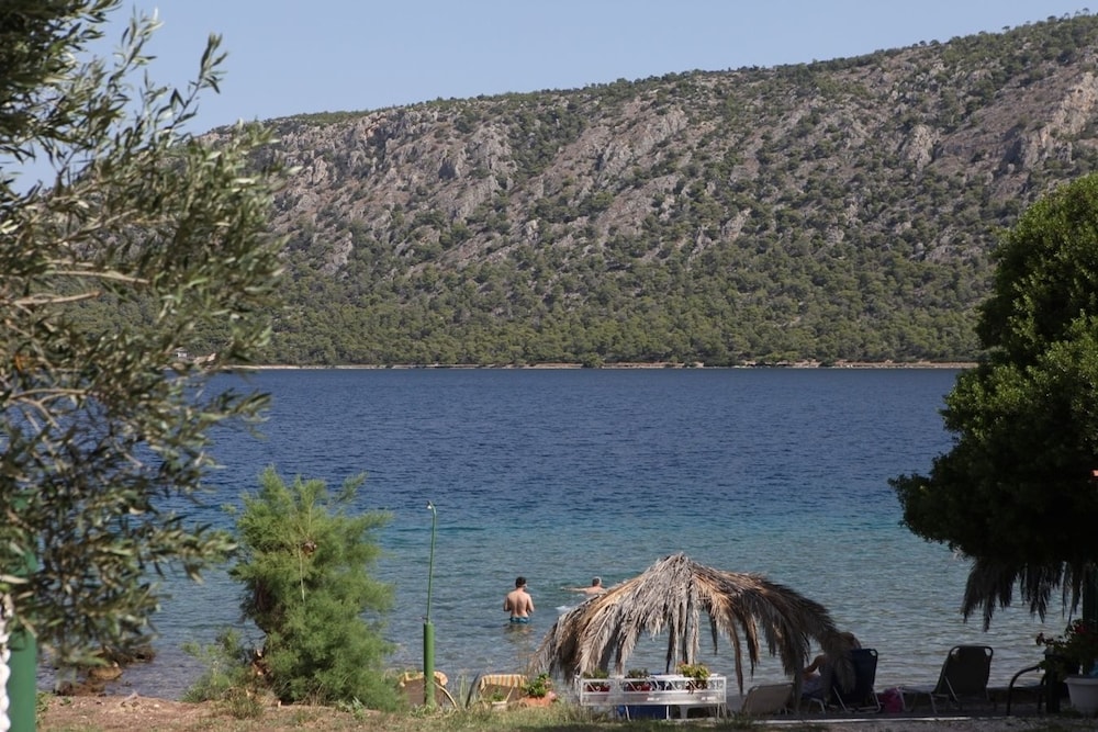 Mantas Bay Apartments