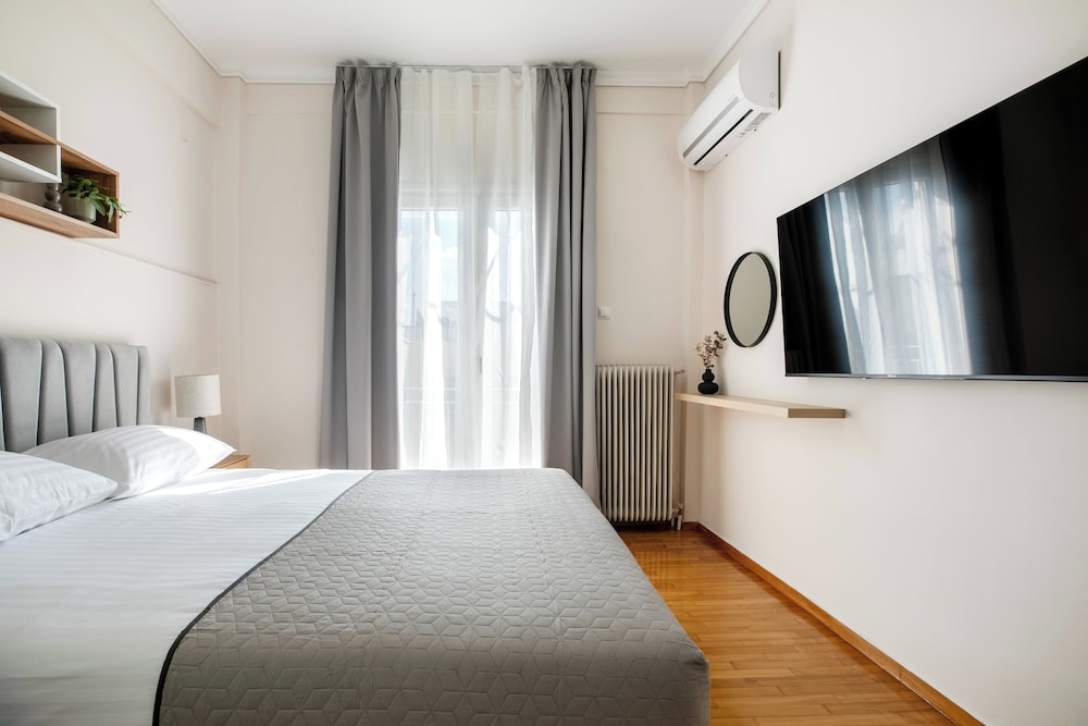 Helios Apartment by A&A Residencies