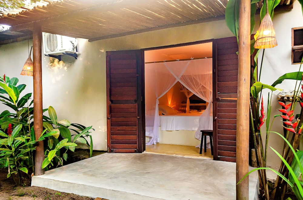 CASA BIRIBIRI TRANCOSO view 2