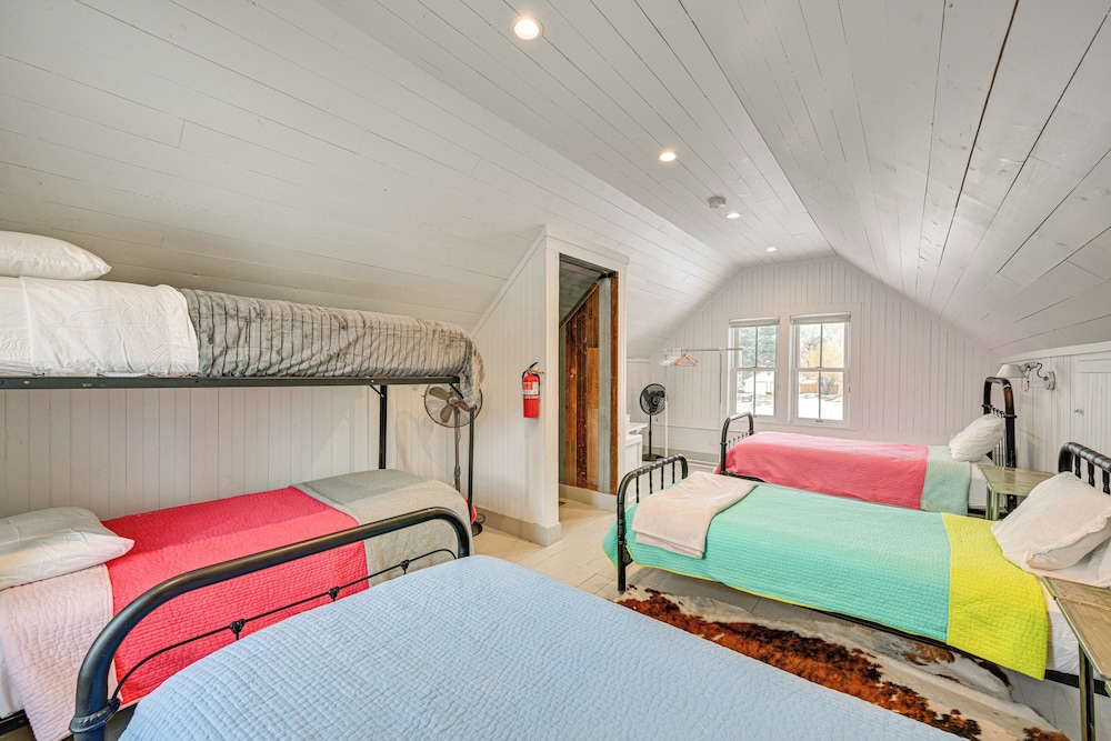 Historic Home Near Main Street Buena Vista!