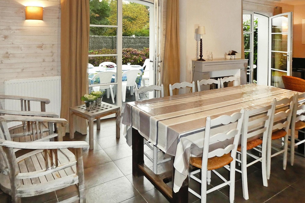 Holiday Home in Carnac Near Sandy Beach