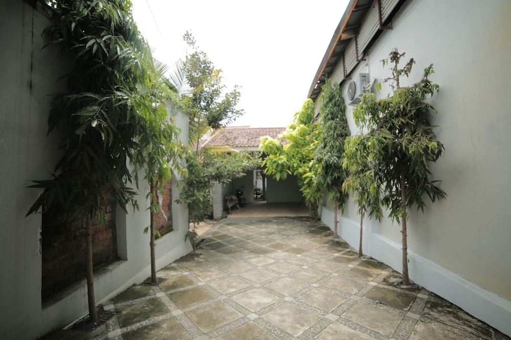 Watusaman Homestay By The Grand Java