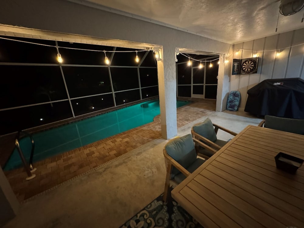 Punta Gorda Isles South Facing Pool, Dog Friendly, Less Than 2 Miles To Downtown 3 Bedroom Home