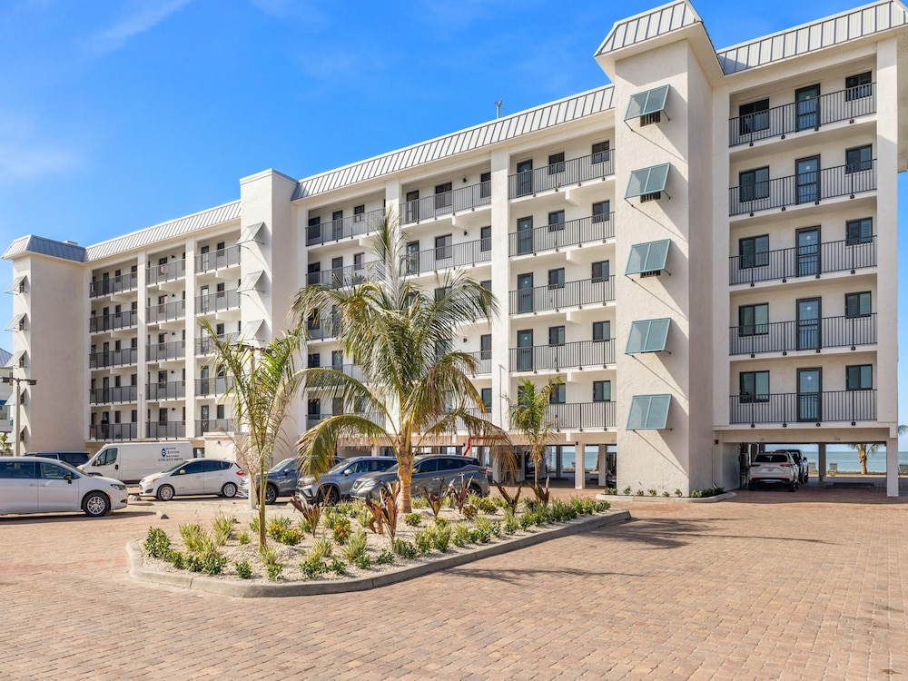 Seaside 2 by Distinctive Beach Rentals