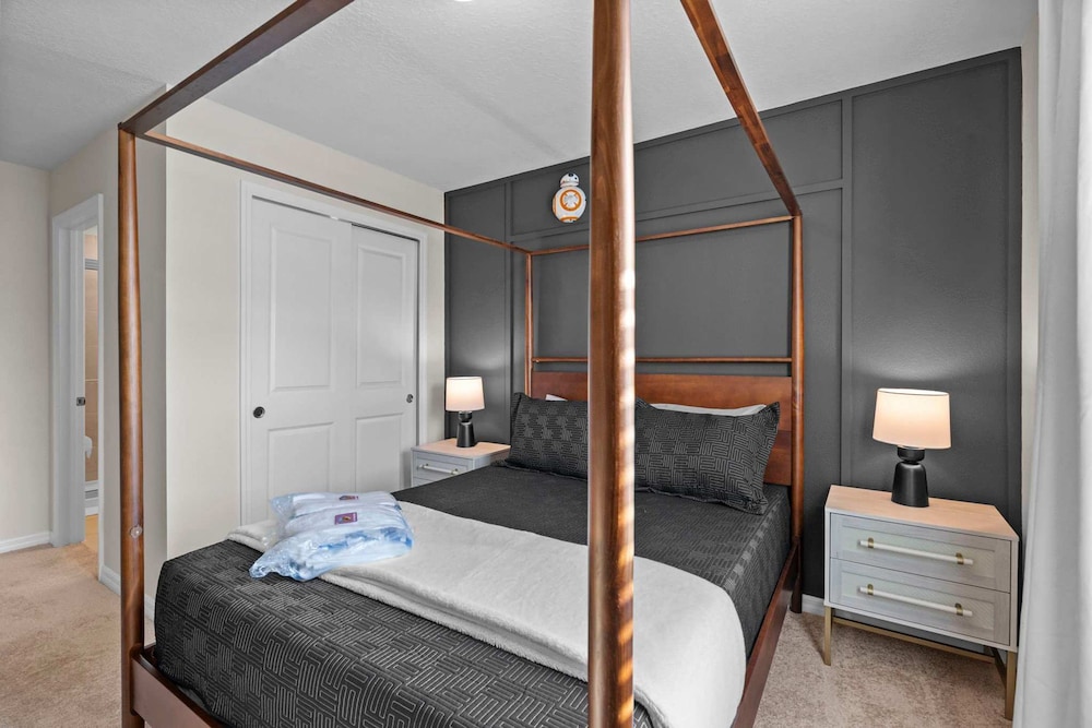 Beautiful 5BR Home Private Pool and Themed Rooms