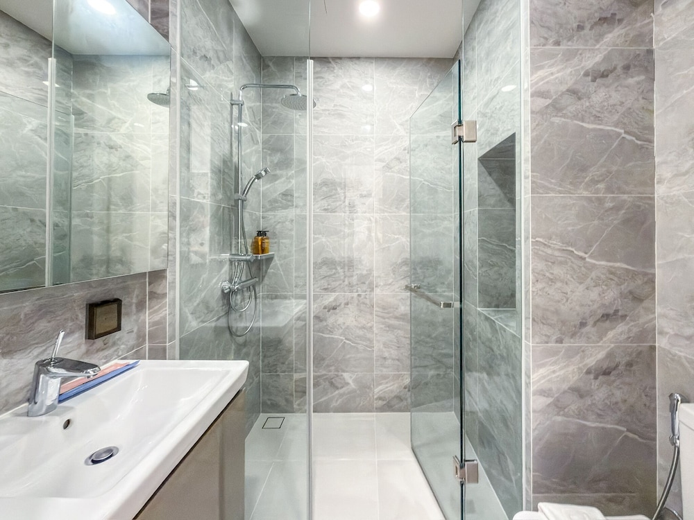 New City Condo in Central Bangkok Siam Paragon · Central World