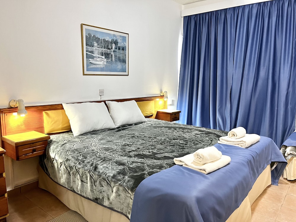 79 AN - Stay Nissi Chrysland Studio 111