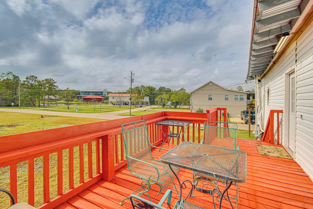 Fishing On-site: Waterfront Home in Bay St Louis view 4