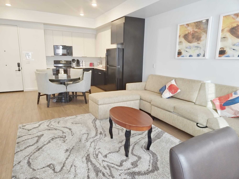 Premier Apts in Vibrant Downtown LA