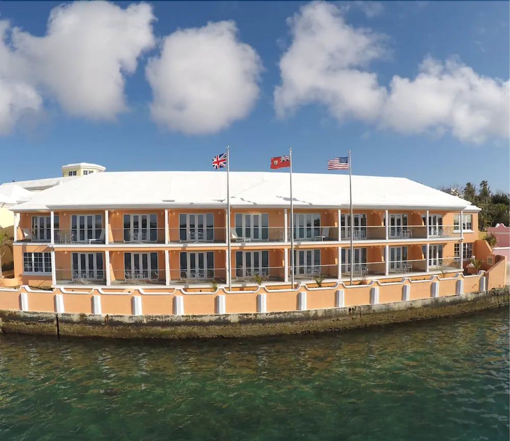 Bermuda Vacations - Inverurie Executive Suites - Property Image 5