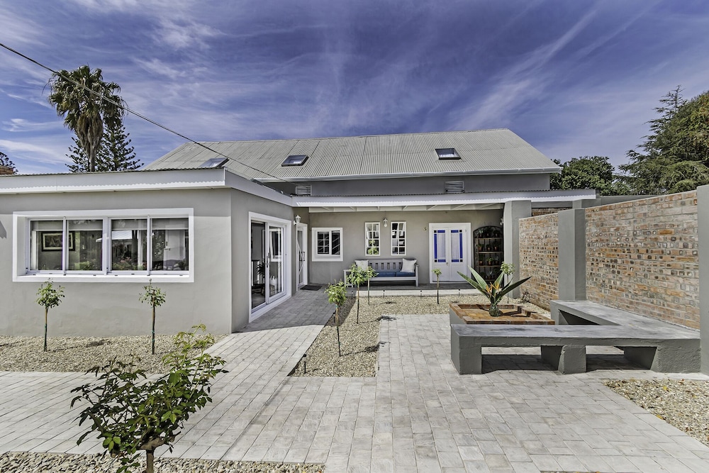 La Montagne Bed & Breakfast