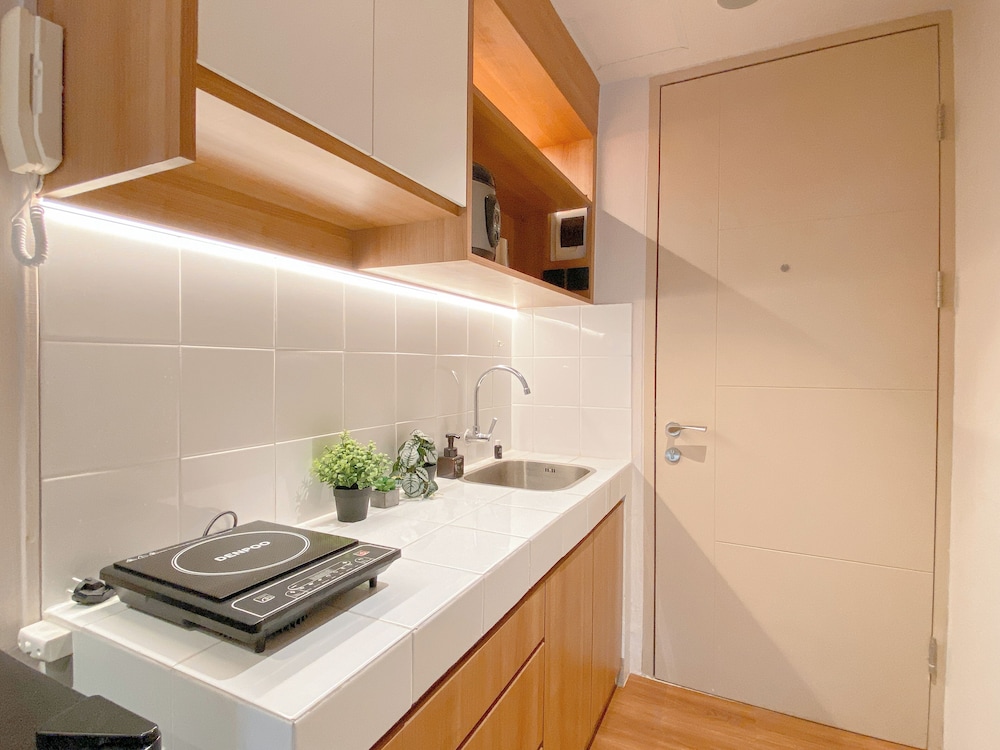 Neat And Warm Studio At Tokyo Riverside Pik 2 Apartment