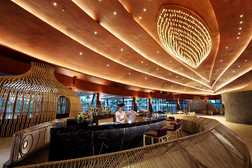 Graceland Khaolak Beach Resort