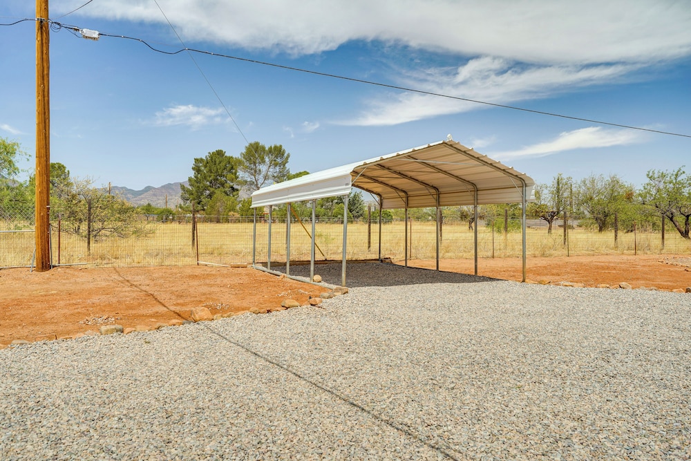 1 Acre, Home Office: Sierra Vista Gem 4 Mi to Dtwn