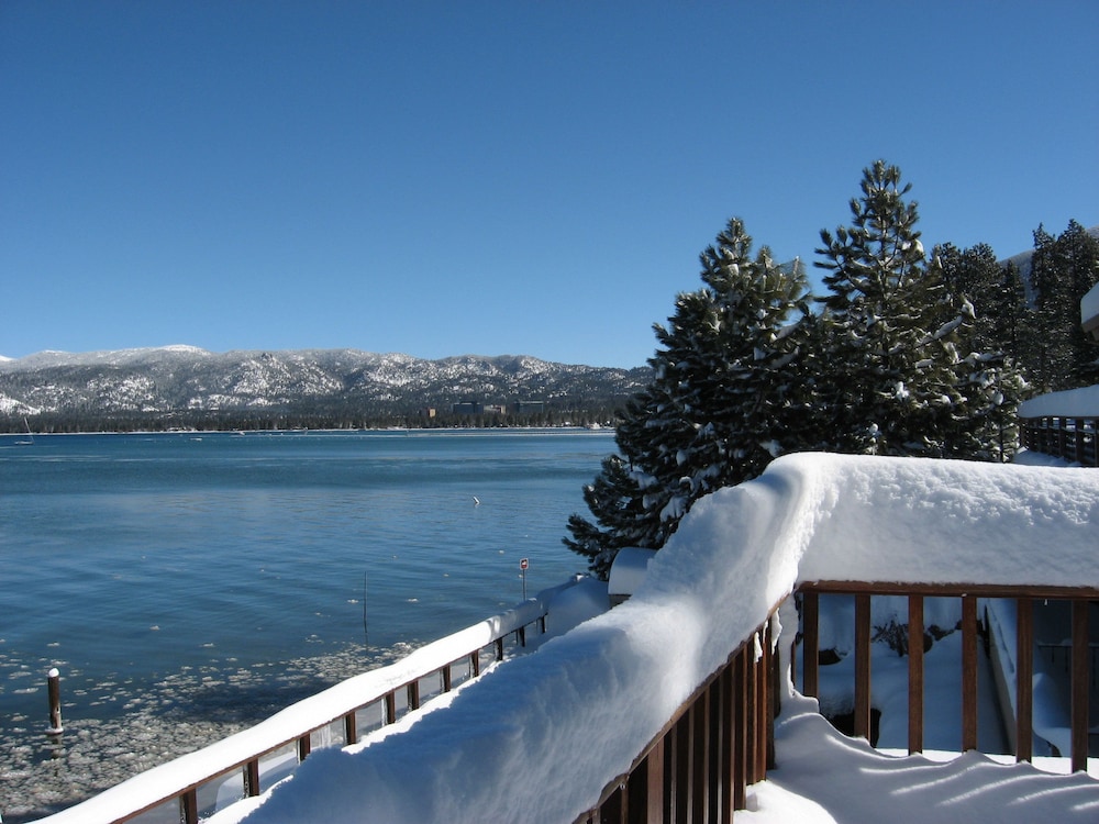 Lake Tahoe Vacations - Beachcomber Inn - Property Image 40