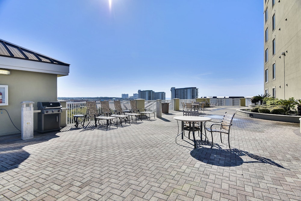 Grand Panama Beach Resort by Book That Condo