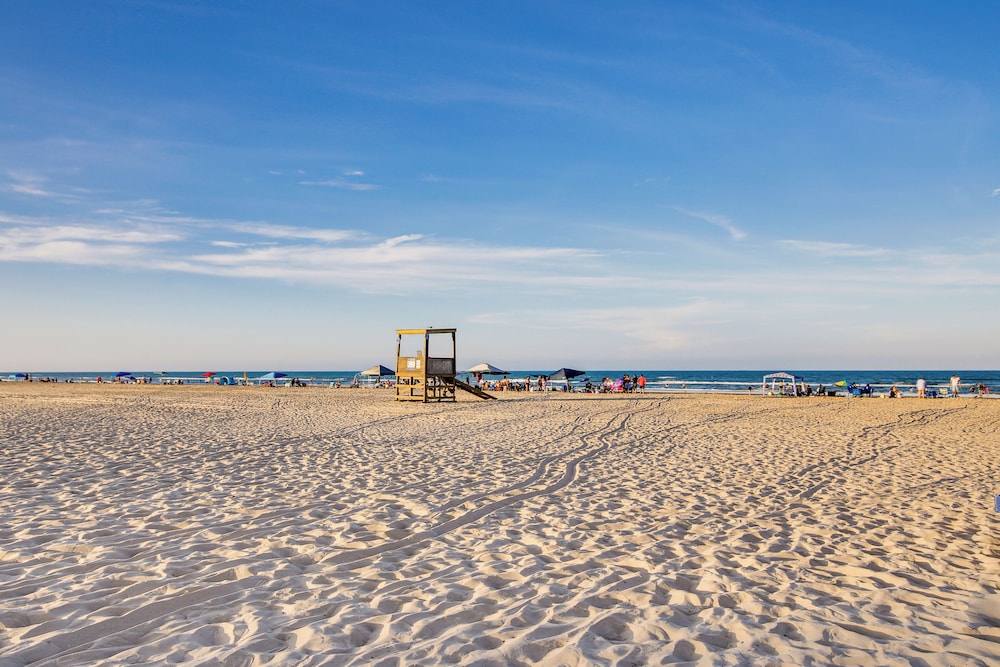 Steps to Pool & Beach: South Padre Island Retreat!