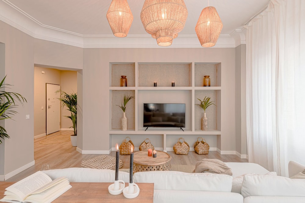 Sumatra - 3 Bedrooms and Terrace in Castellana