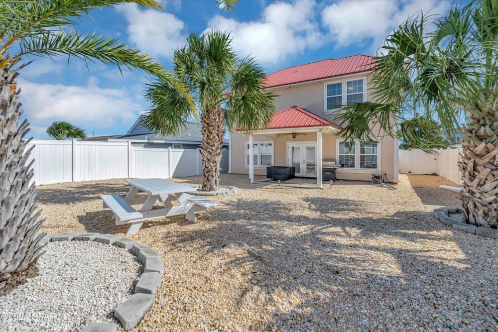 Pet Friendly Beach House - Sunset Escape