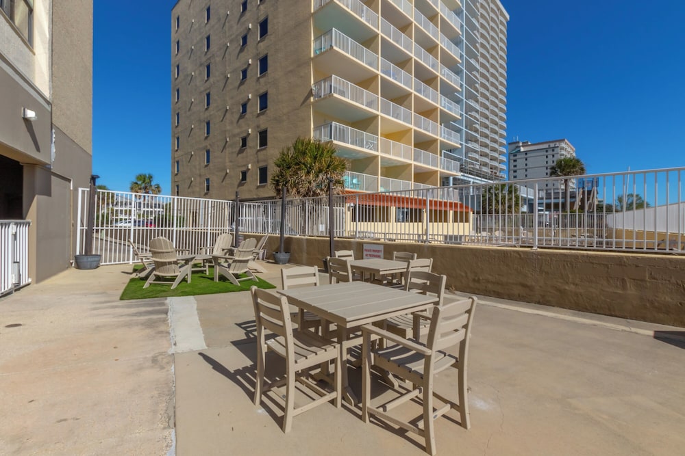 Gulf House 503