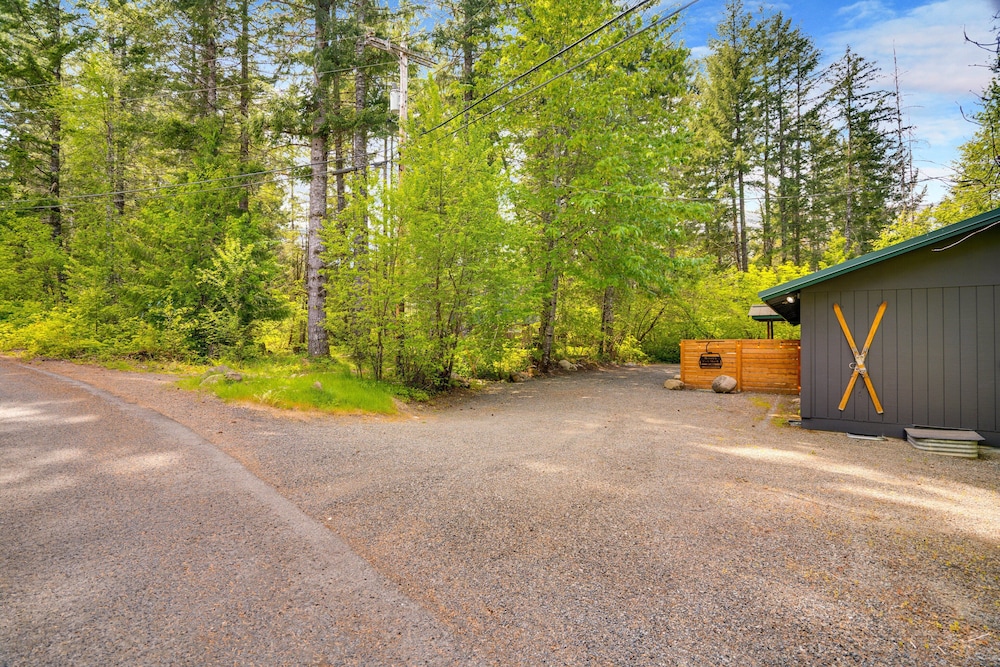 Packshack - Cozy Ski Cabin Mins From White Pass 2 Bedroom Home
