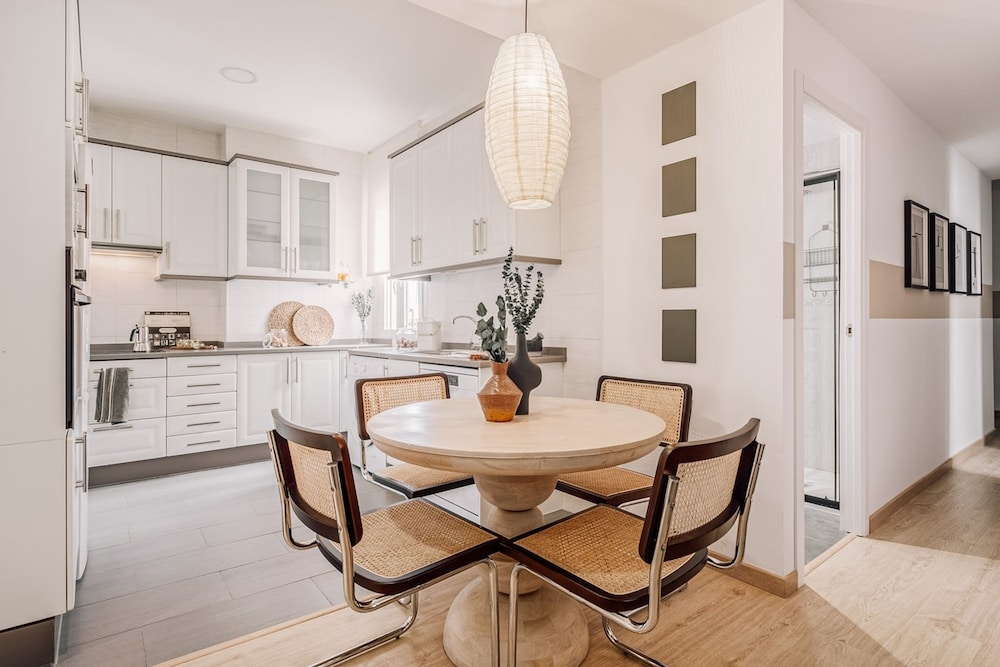 Agate - 2 Bedrooms in Trafalgar
