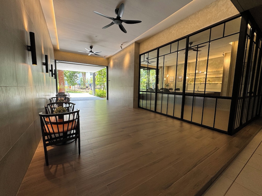 Agile Premium Service Suite KL