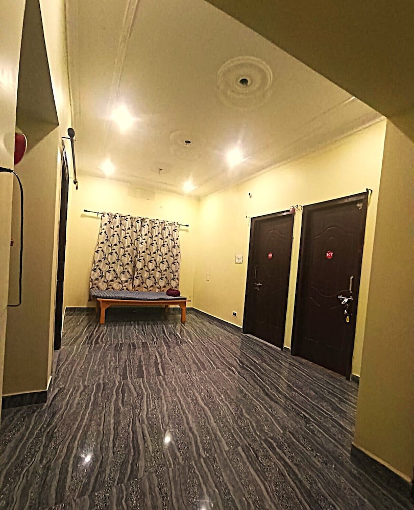 Om Guest House