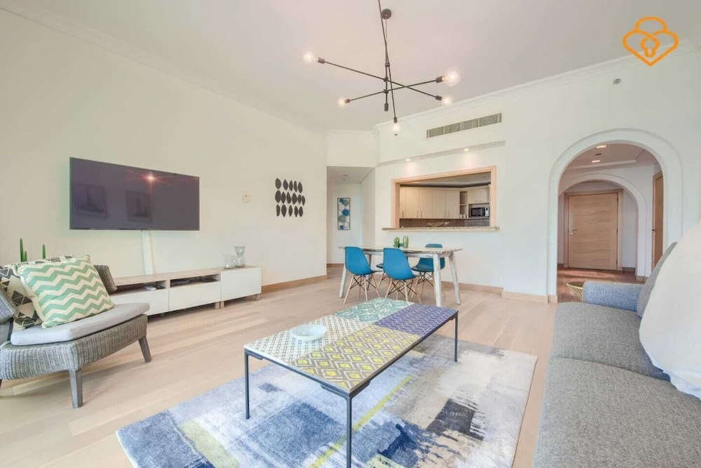 Building No. 2 Shoreline  Palm Jumeirah - Apartment 405