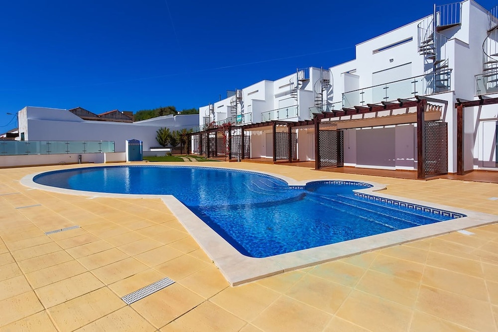 Carvoeiro Bay D Townhouse With Roof Top Jacuzzi