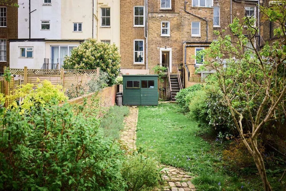 The Earl's Court Hideout - Lovely 4bdr House With Garden